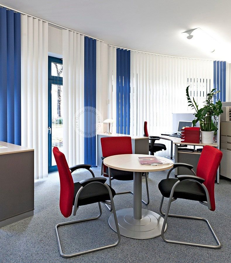 high-quality-office-window-curtains-in-dubai-installed-by-experts