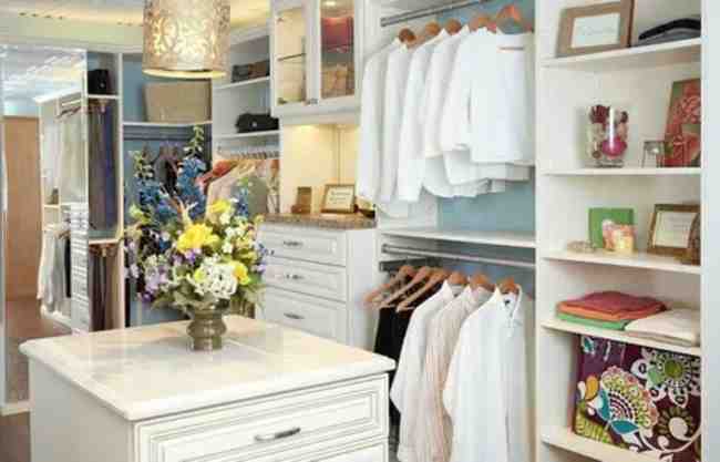 Motorized curtains for smart living rooms in Dubai