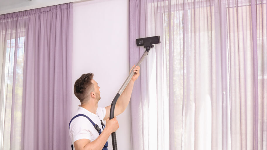 How to Clean Different Types of Curtains in Dubai – Guide 2025